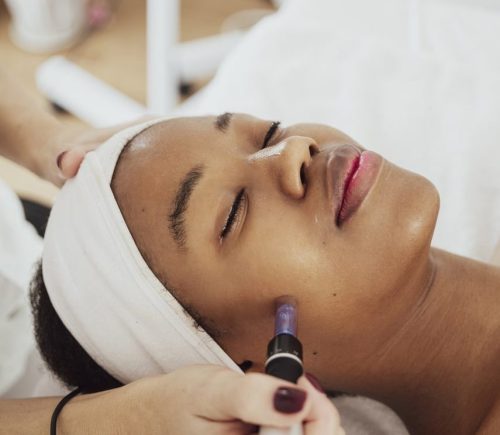 Aesthetic procedure at beauty salon